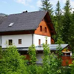 Vakantiehuis Haus Zirbennest Zlem