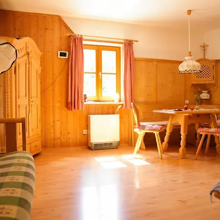 Haus Zirbennest *