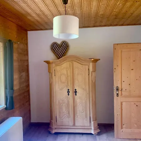 Haus Zirbennest *