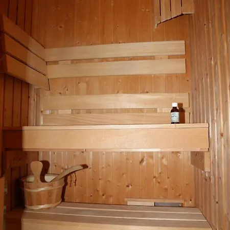 Haus Zirbennest Nyaraló *