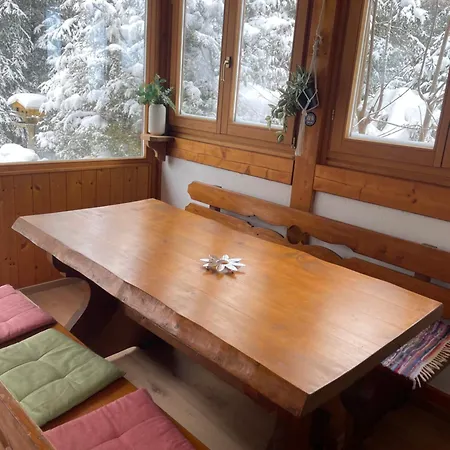 Nyaraló Haus Zirbennest *
