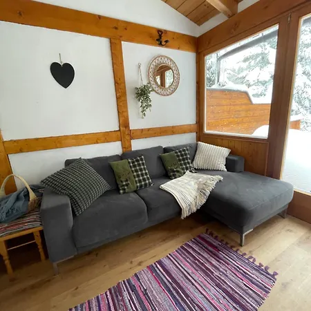 Haus Zirbennest *